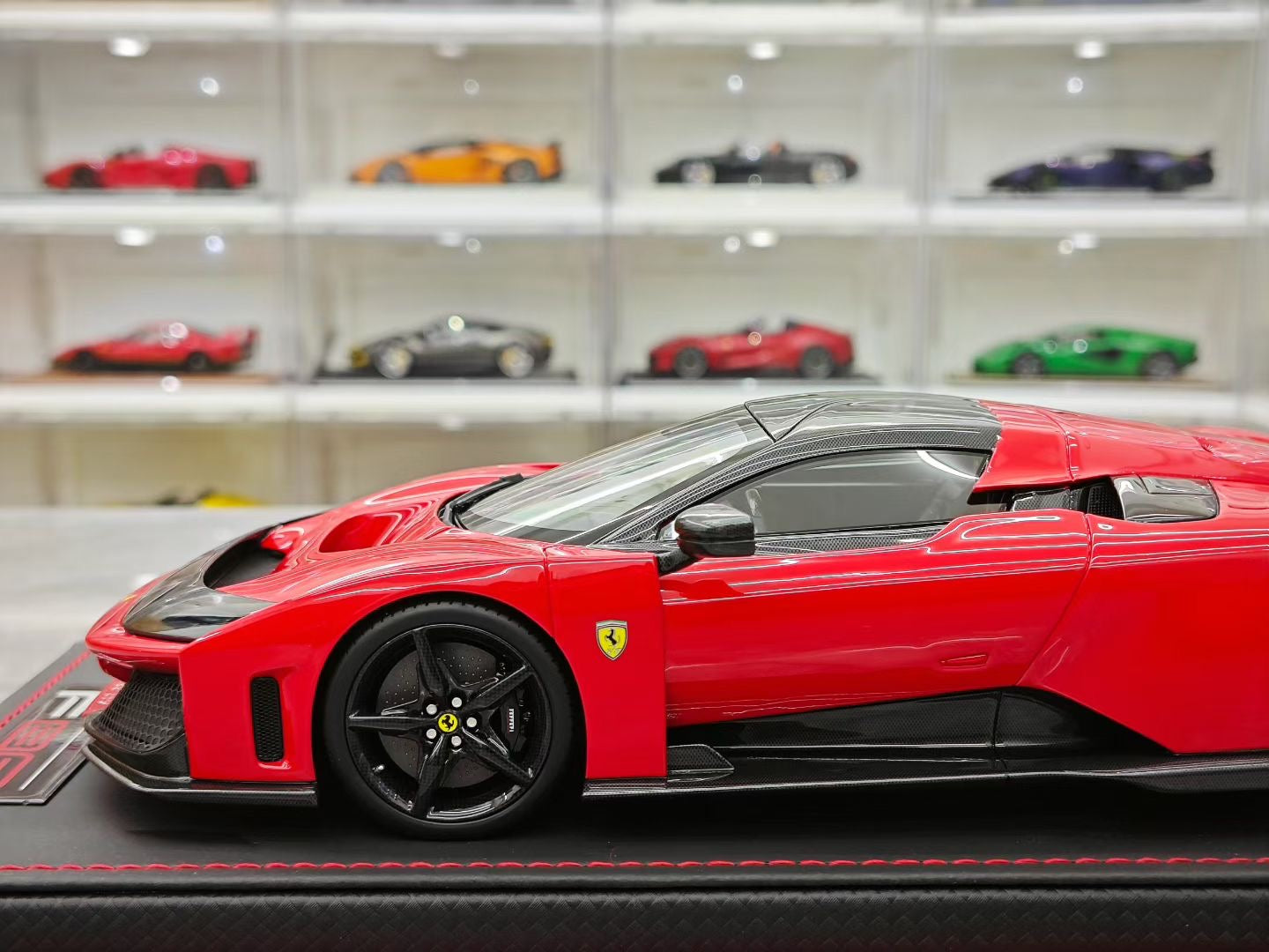 MR 1/18 Ferrari F80 New King Hardtop