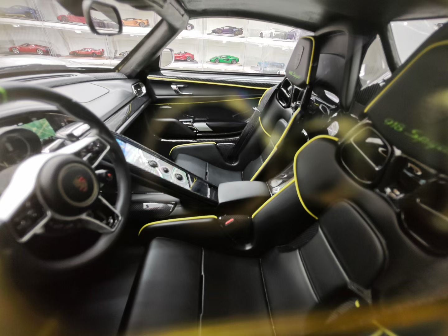 HH Model 1/8 Porsche 918 Spyder Resin