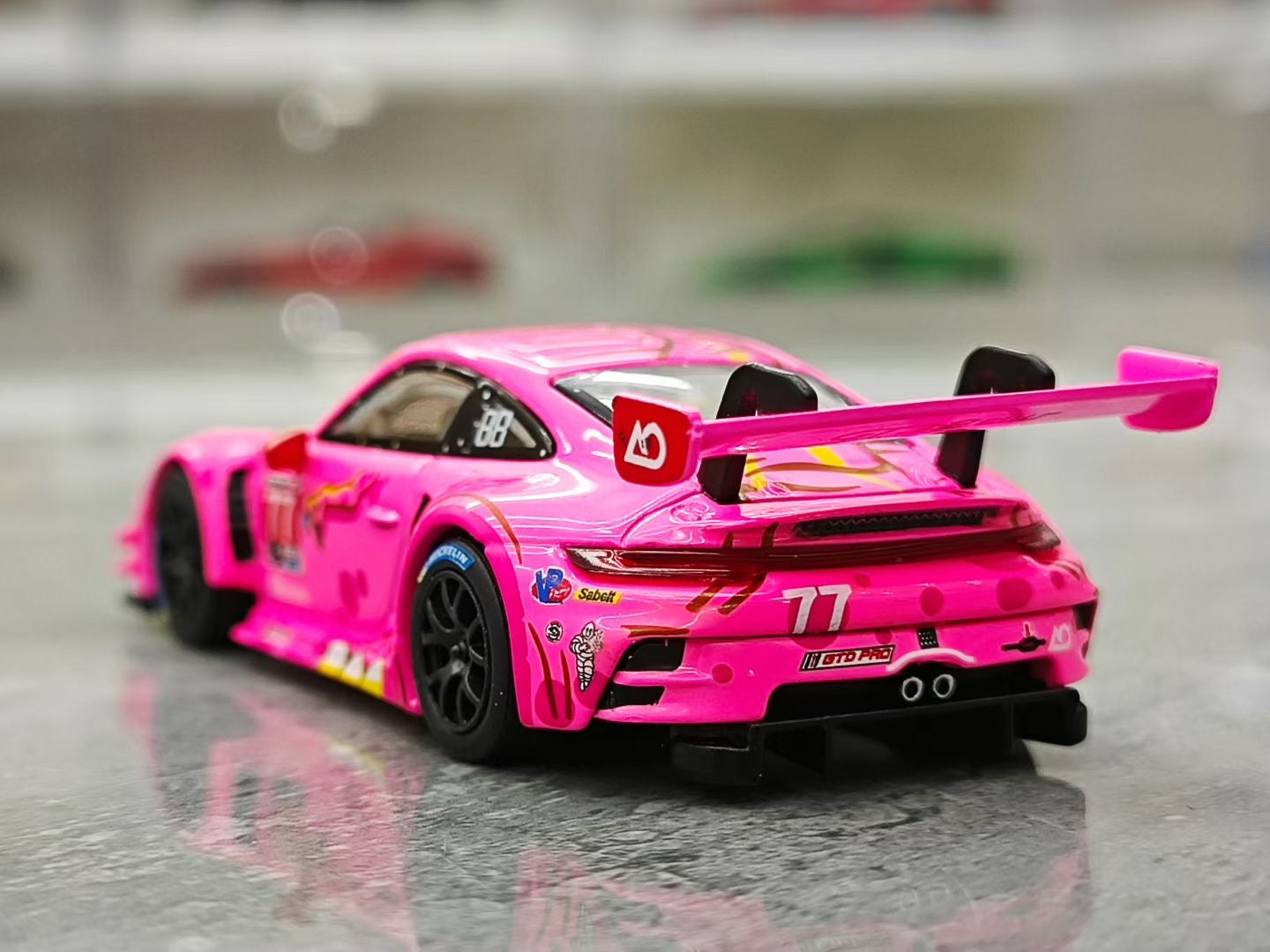 MINI GT 1/64 Porsche 911 GT3 R