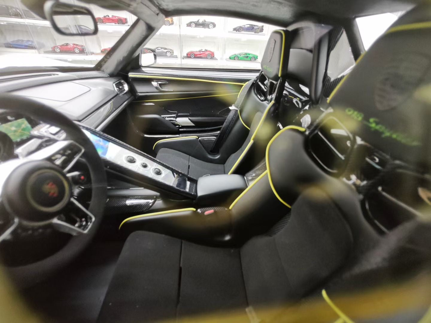 HH Model 1/8 Porsche 918 Spyder Resin