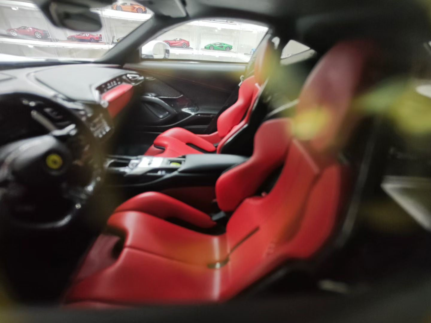 MR 1/18 Ferrari 12 Cilindri