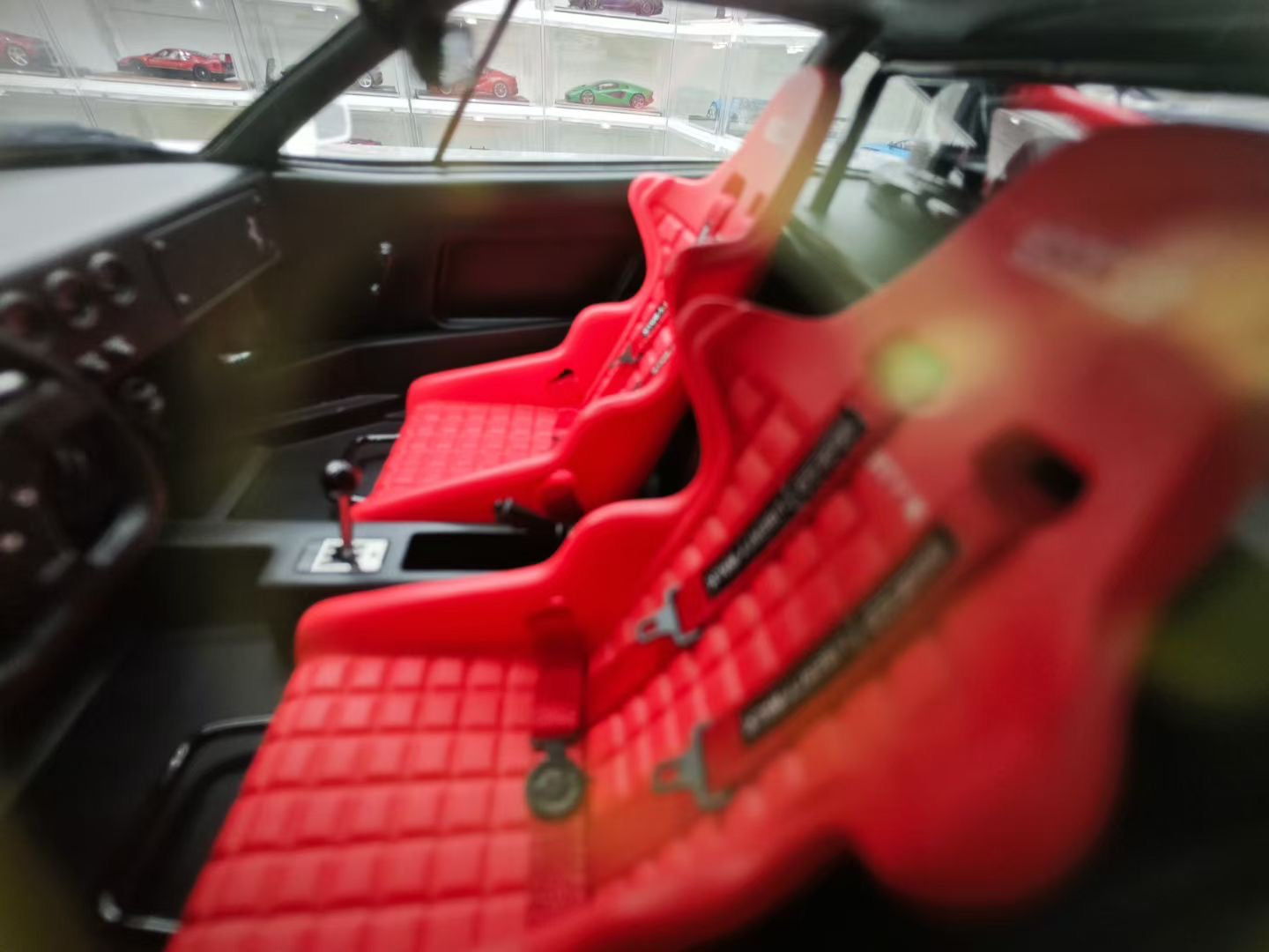 BBA Model 1/18 F40 LB widebody modification