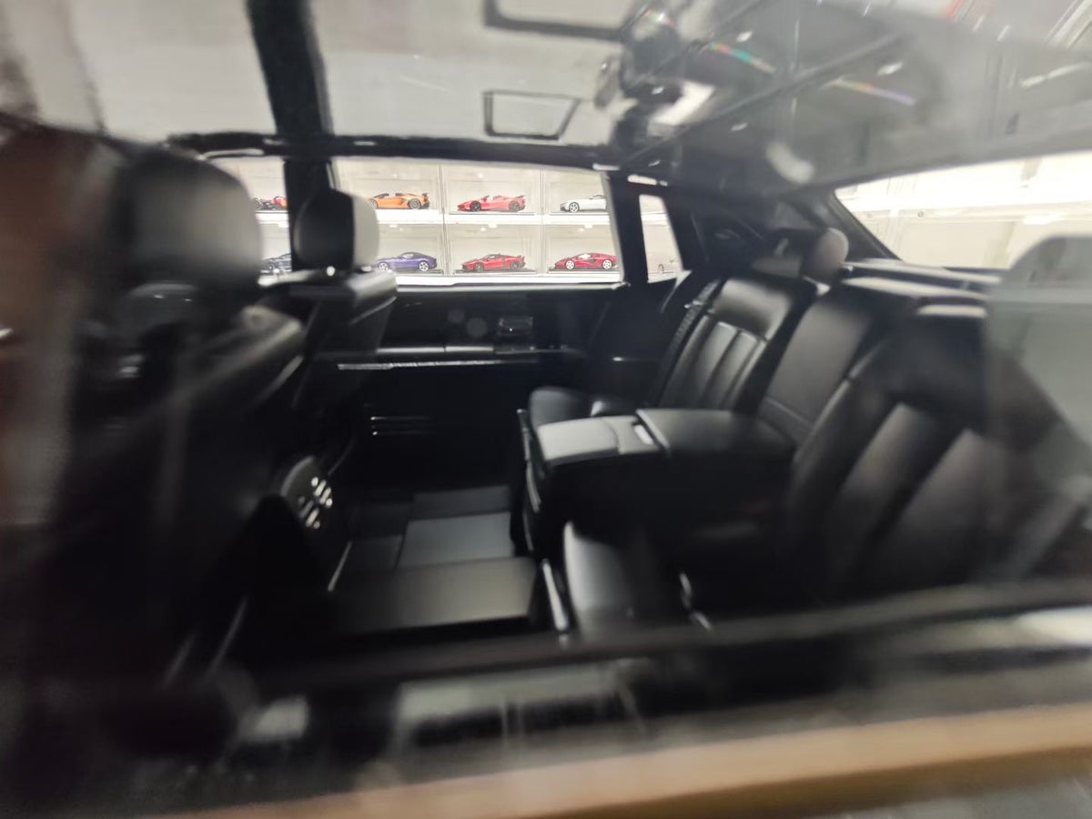HH Model Rolls-Royce Phantom Series II (1:18 scale)