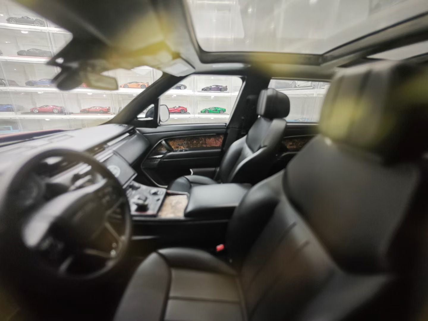 GT Spirit 1/18 Land Rover Range Rover Sport