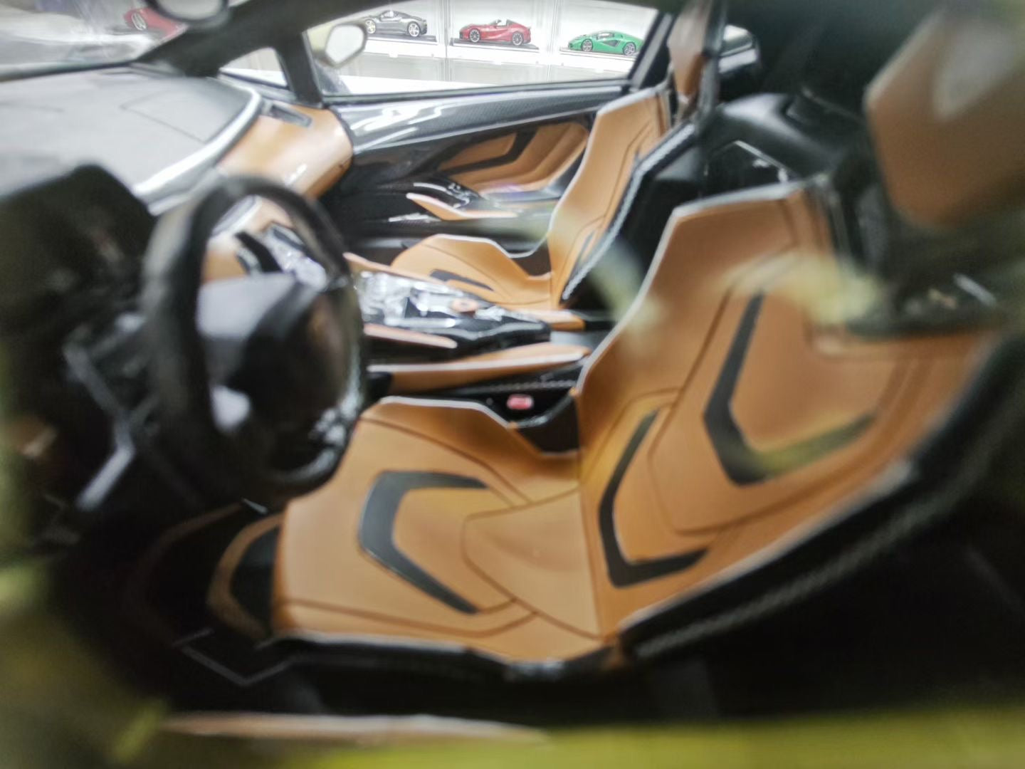 MR 1/18 Lamborghini Sian FKP 37