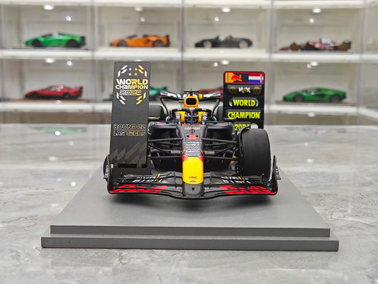 Spark 1/18 2024 Las Vegas Grand Prix RB20 Verstappen F1