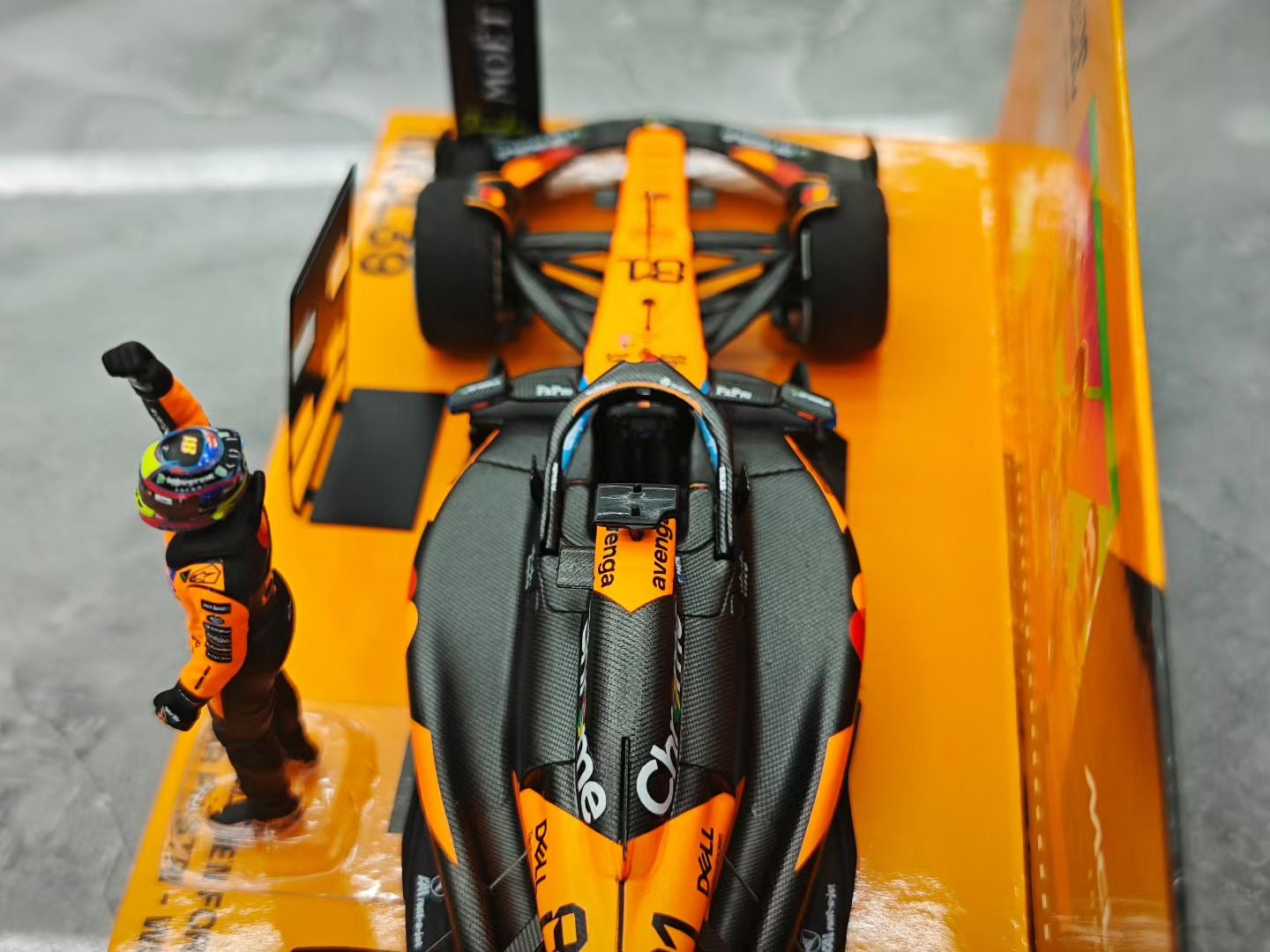 MINICHAMPS 1/43 2025 China Grand Prix MCL39 Special Edition Piastri F1