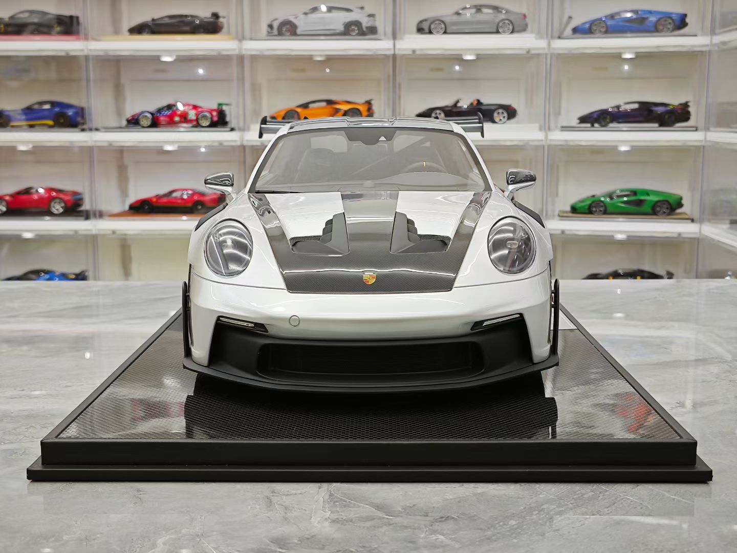 DM 1/8 Porsche 911 GT3RS Weissach Package Limited Edition Car Model