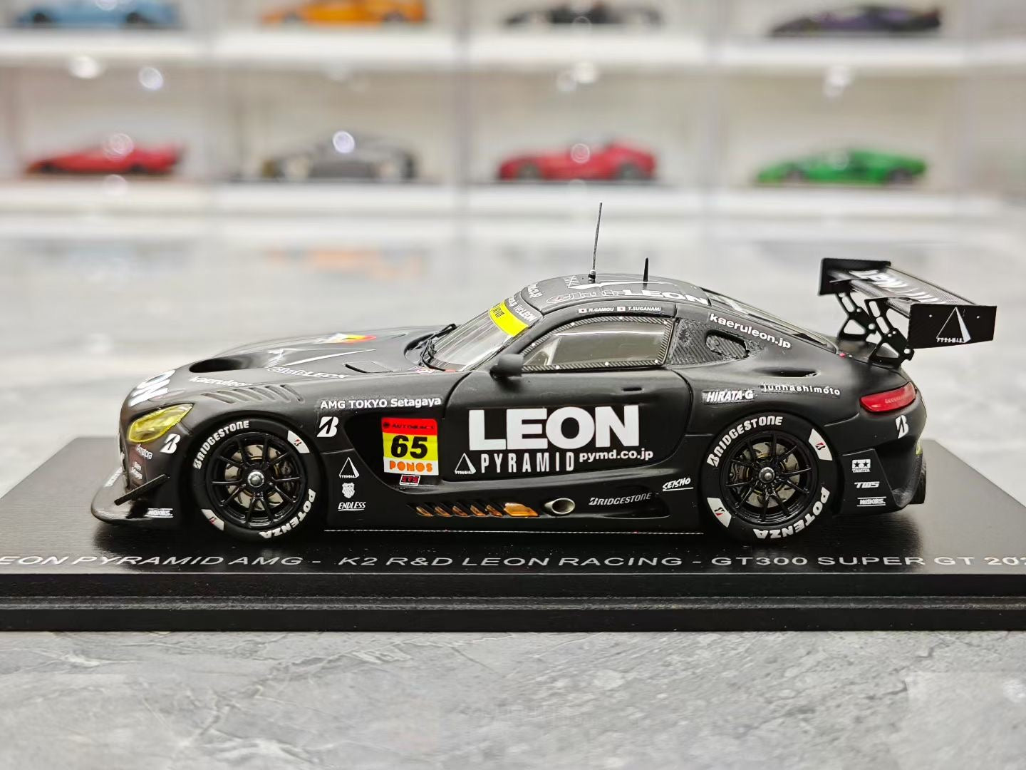 SPARK 1/43 2025 Super GT Mercedes-Benz GT No. 65