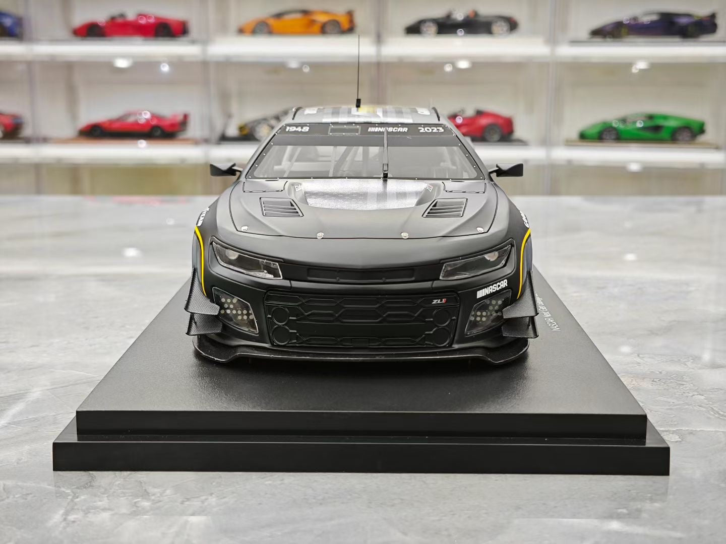 Topspeed 1/18 Chevrolet Camaro ZL1 model