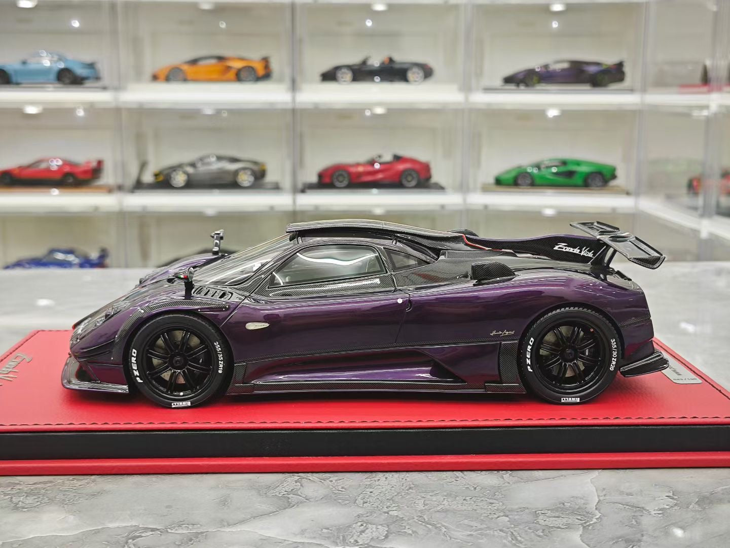 Peako 1/18 Pagani Brown Tower Fantasma Evo