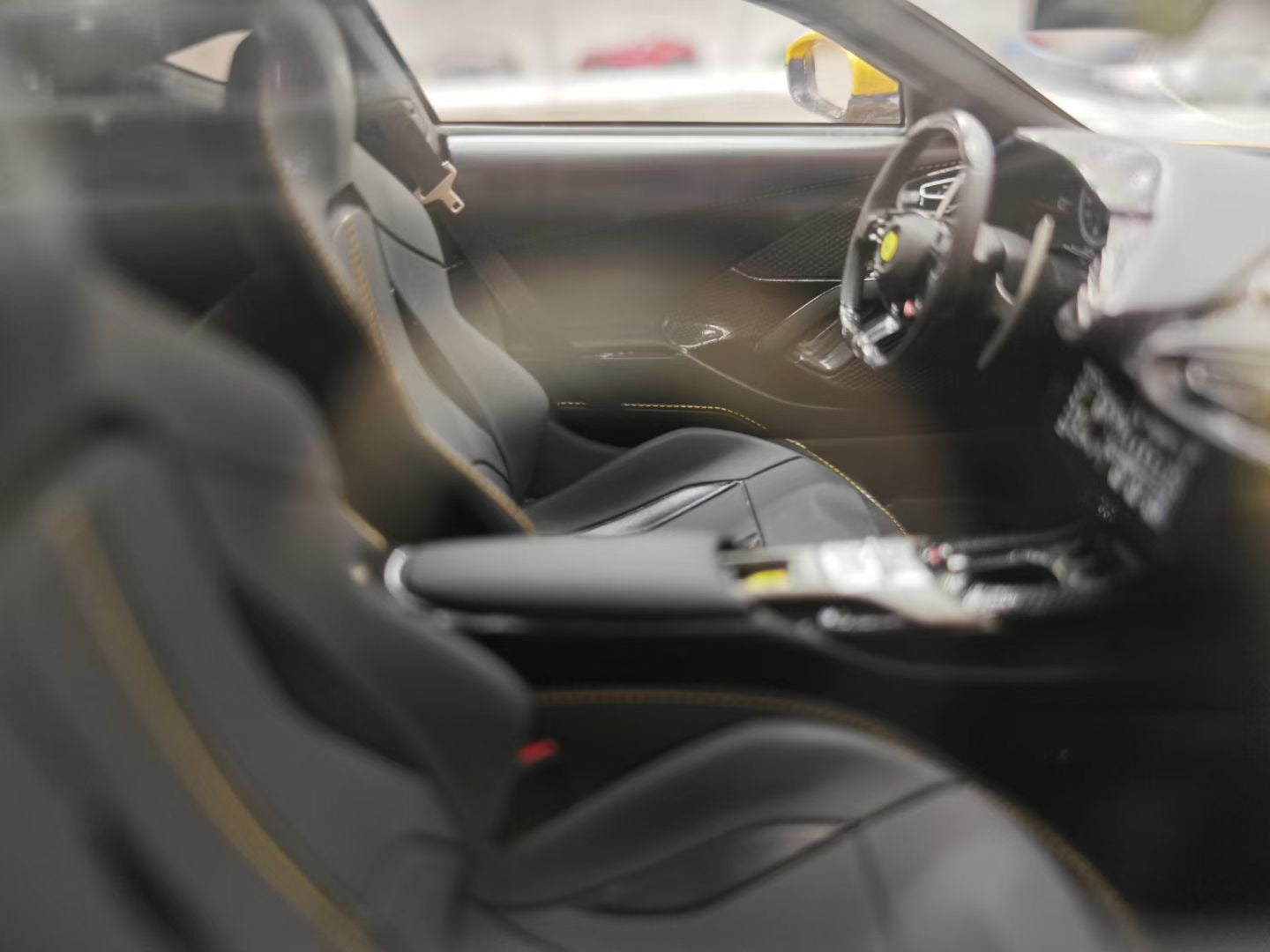 MR 1/18 Ferrari 12 Cilindri Special Edition