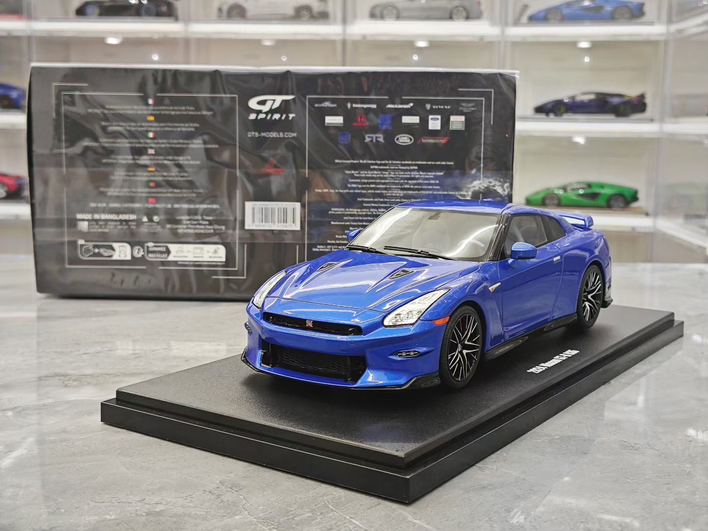 GT Spirit 1/18 Nissan GT-R R35