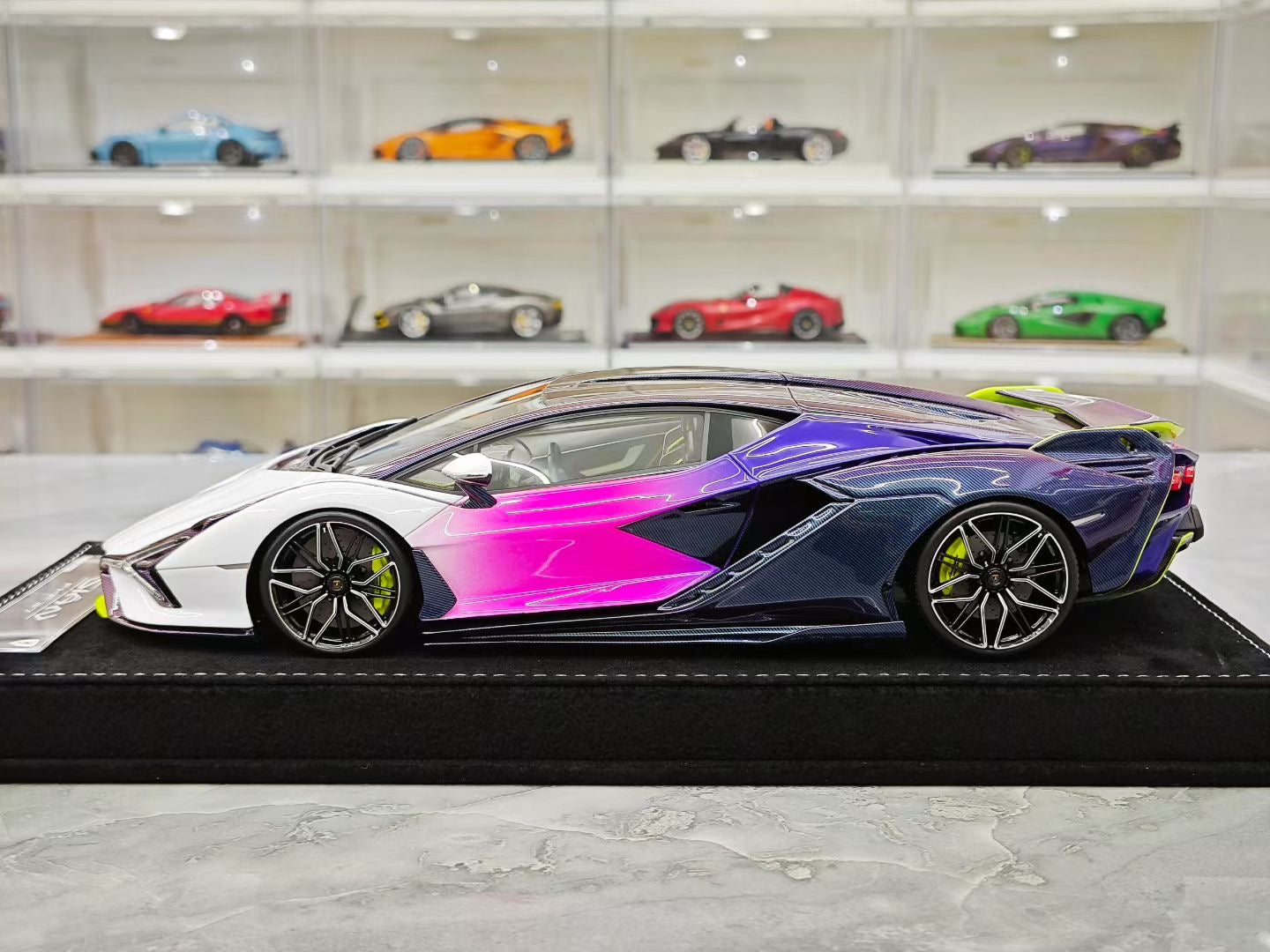 HH Model 1/18 Lamborghini Sian FKP 37