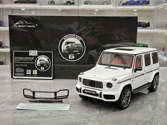 AR 1/18 Mercedes-AMG G63 Grand Edition