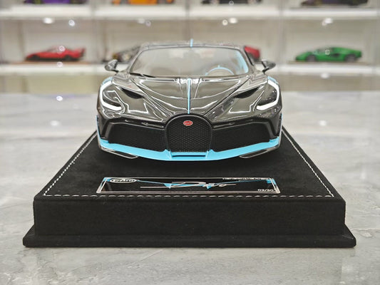 HH Model 1/18 Bugatti Divo Supercar