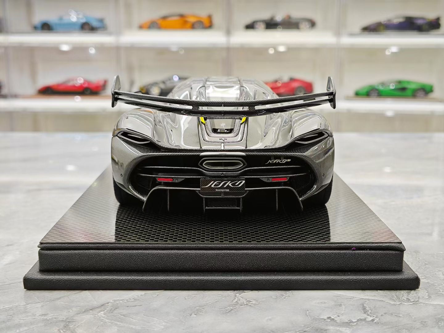 Frontiart 1/18 Koenigsegg Jesko Car Color