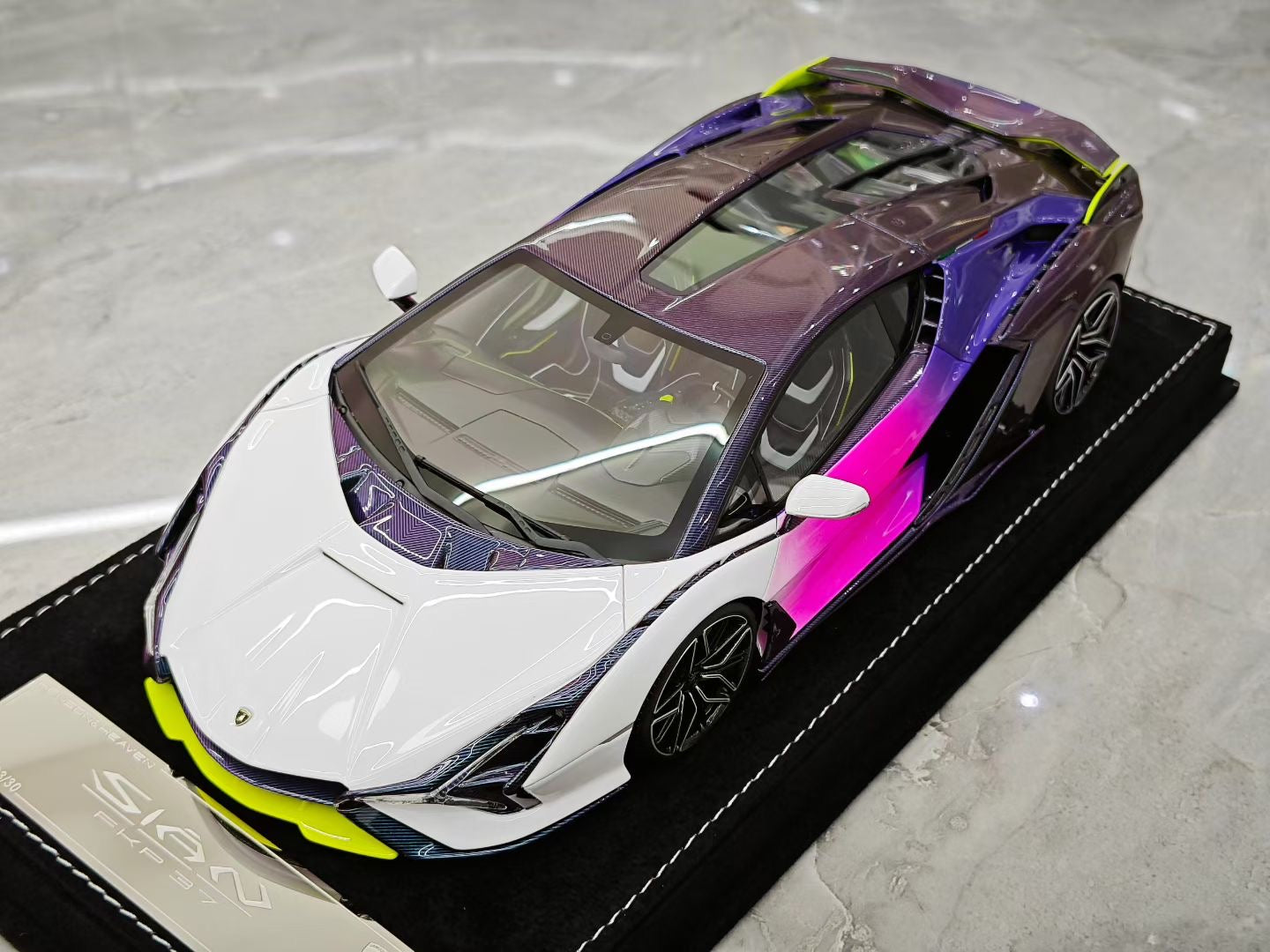 HH Model 1/18 Lamborghini Sian FKP 37