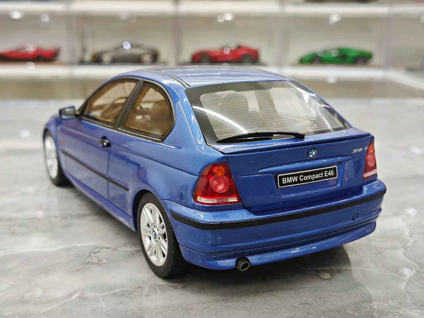 OTTO 1/18 BMW E46 318 TI