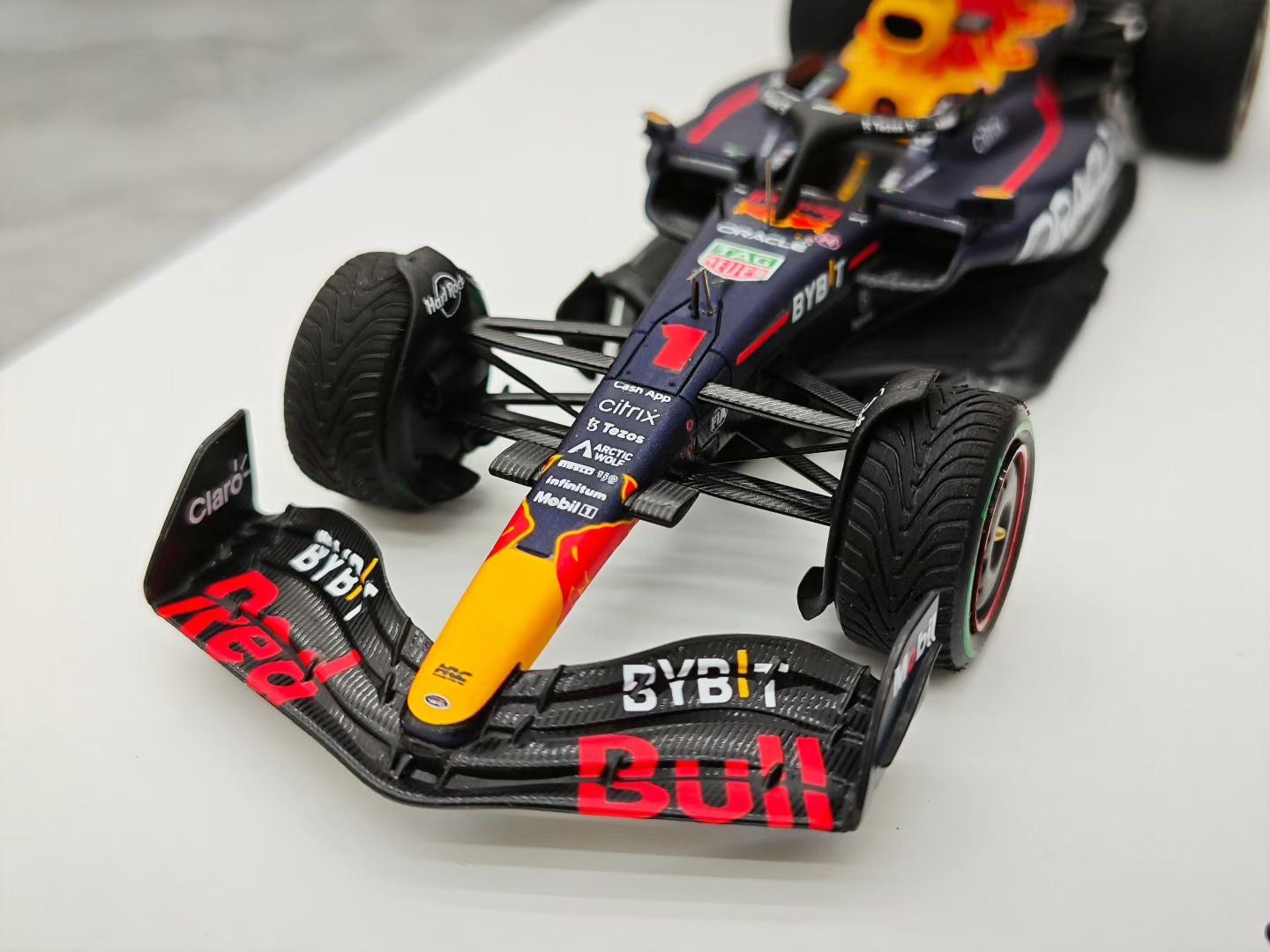 SMC Spark 1/43 2022 Japanese Grand Prix - Verstappen, two F1 championships