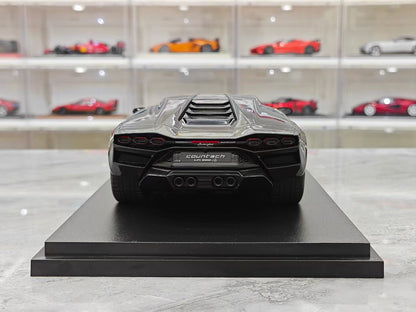 Topspeed Lamborghini Countach LPI 800-4 1:18 Resin Model