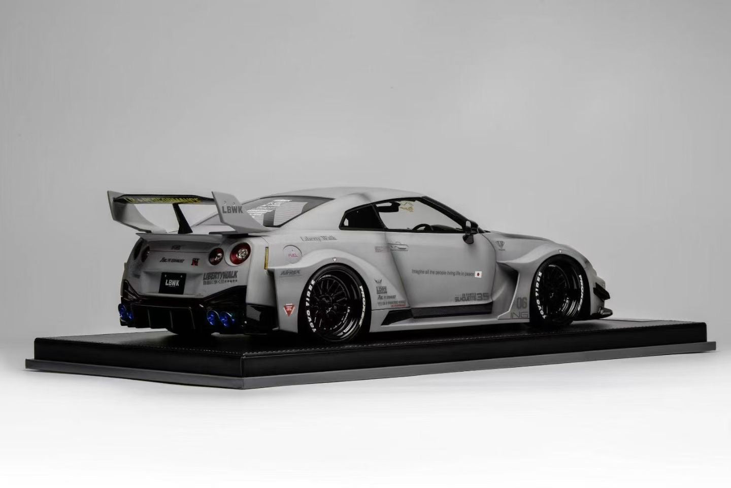 IVY [New Product] Introduces the IVY Image Series: Customized LB-Silhouette Works GT Nissan 35GT-RR 1/12 Resin Car Model in Battle Gray