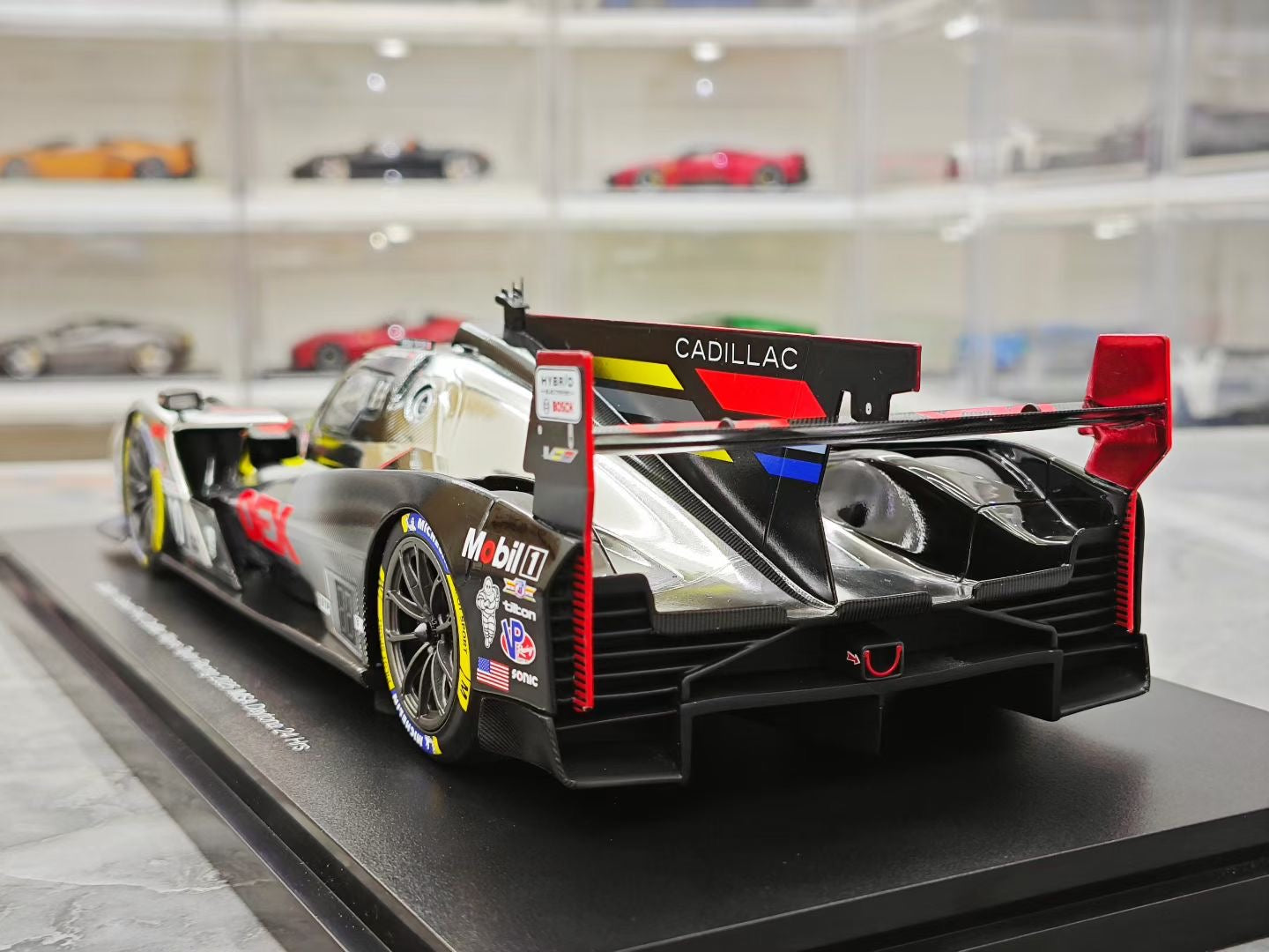 Topspeed 1/18 Cadillac V-Series.R #40