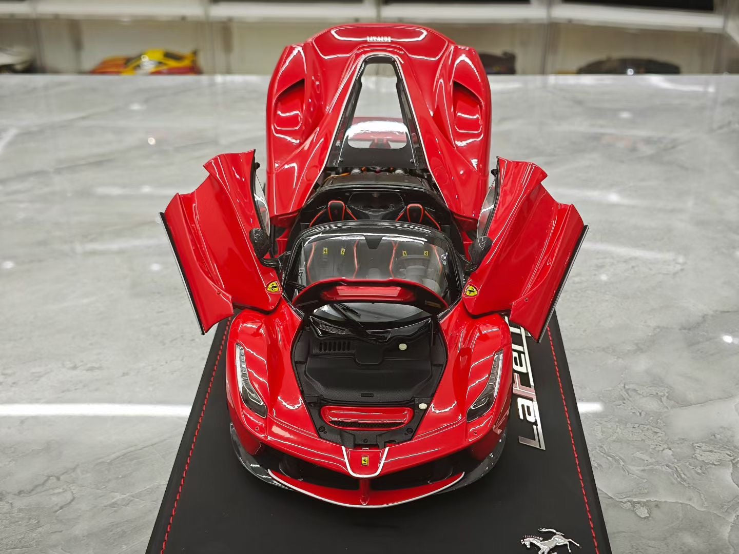 BBR 1/18 Ferrari LaFerrari Convertible Alloy Silver Wheels