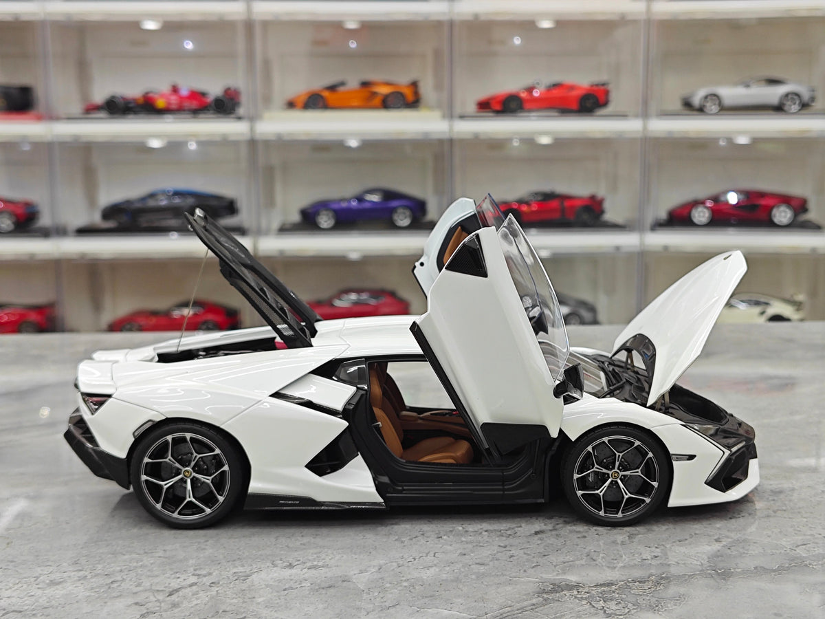 LCD Lamborghini Revuelto (New Flagship V12) 1:18 Scale Die-cast Model – Fully Opening Parts