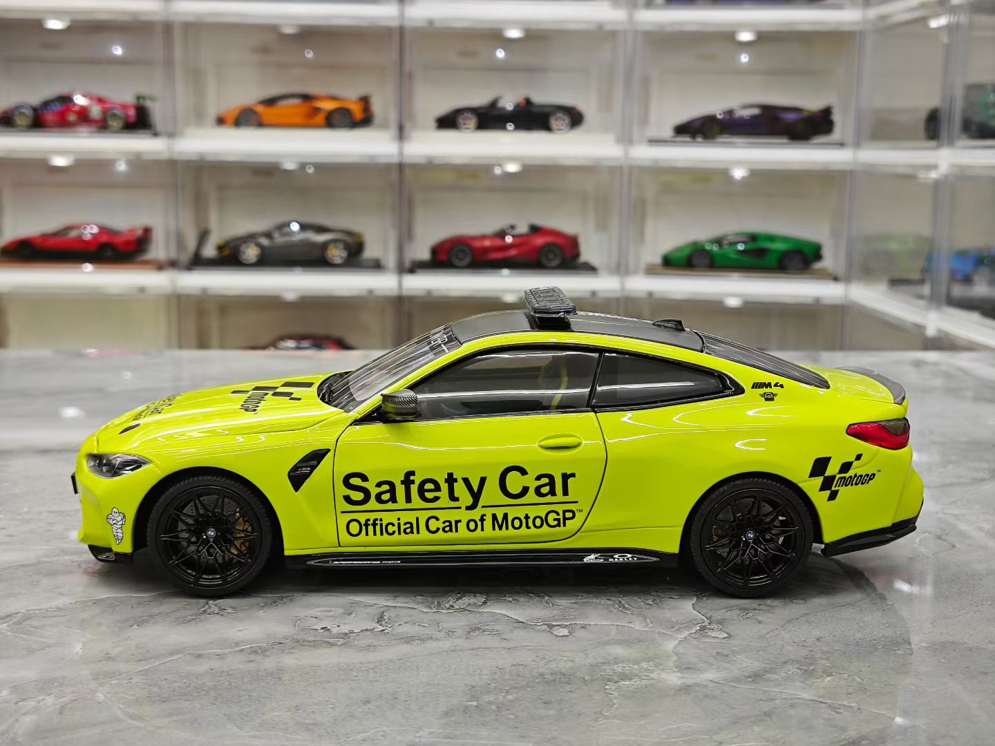 Minichamps  1/18 BMW M4 Competition