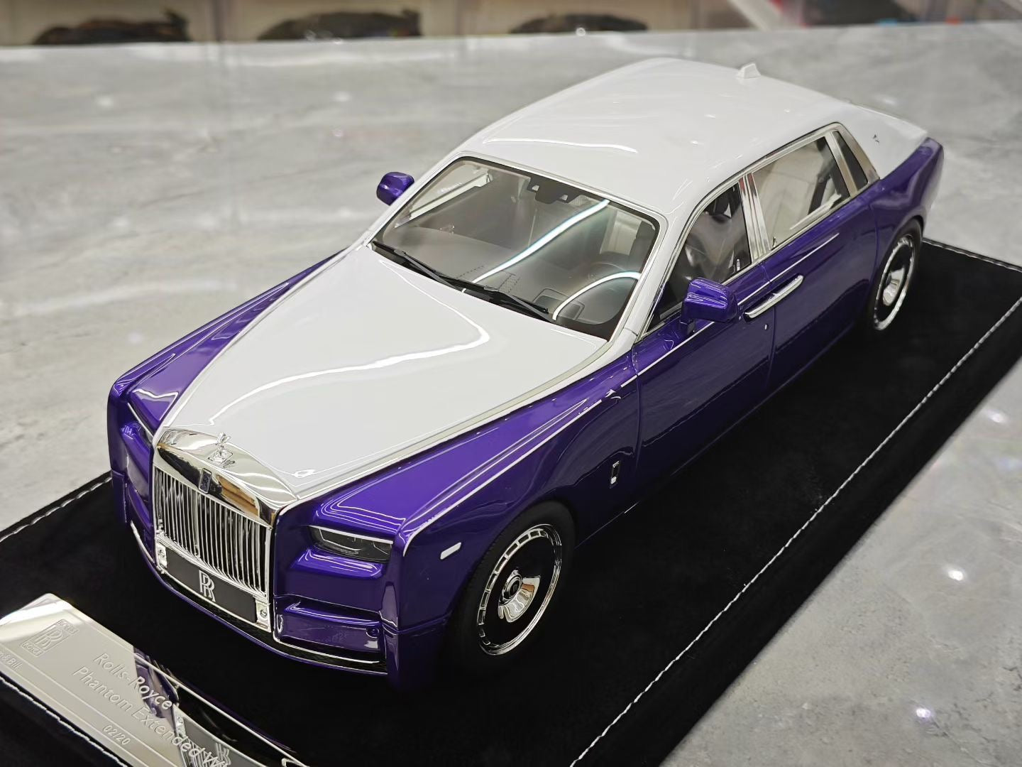 HH Model 1/18 Rolls-Royce Phantom VIII