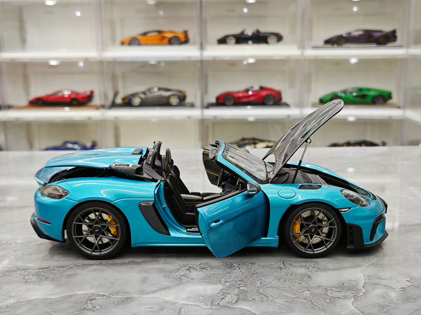 Minichamps 1/18 Porsche 718 SPYDER RS Convertible