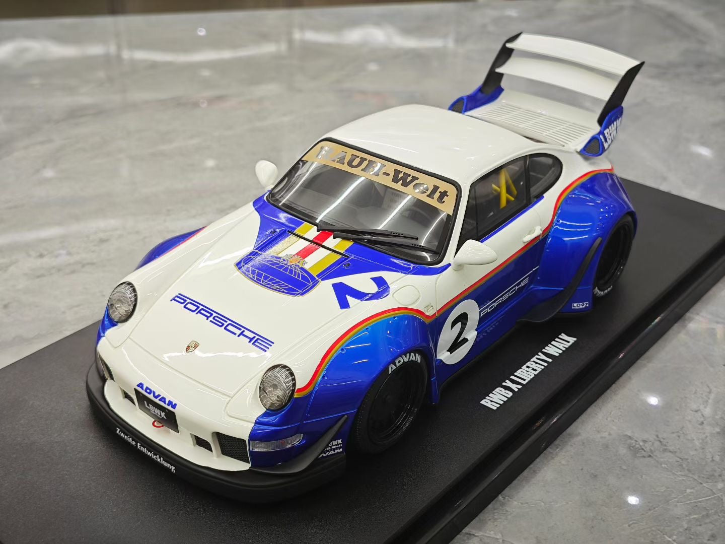 GT Spirit 1/18 2023 Porsche 911 RWB X LIBERTY
