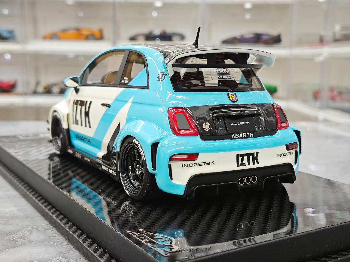 VIP 1/18 Abarth 595 LB Widebody