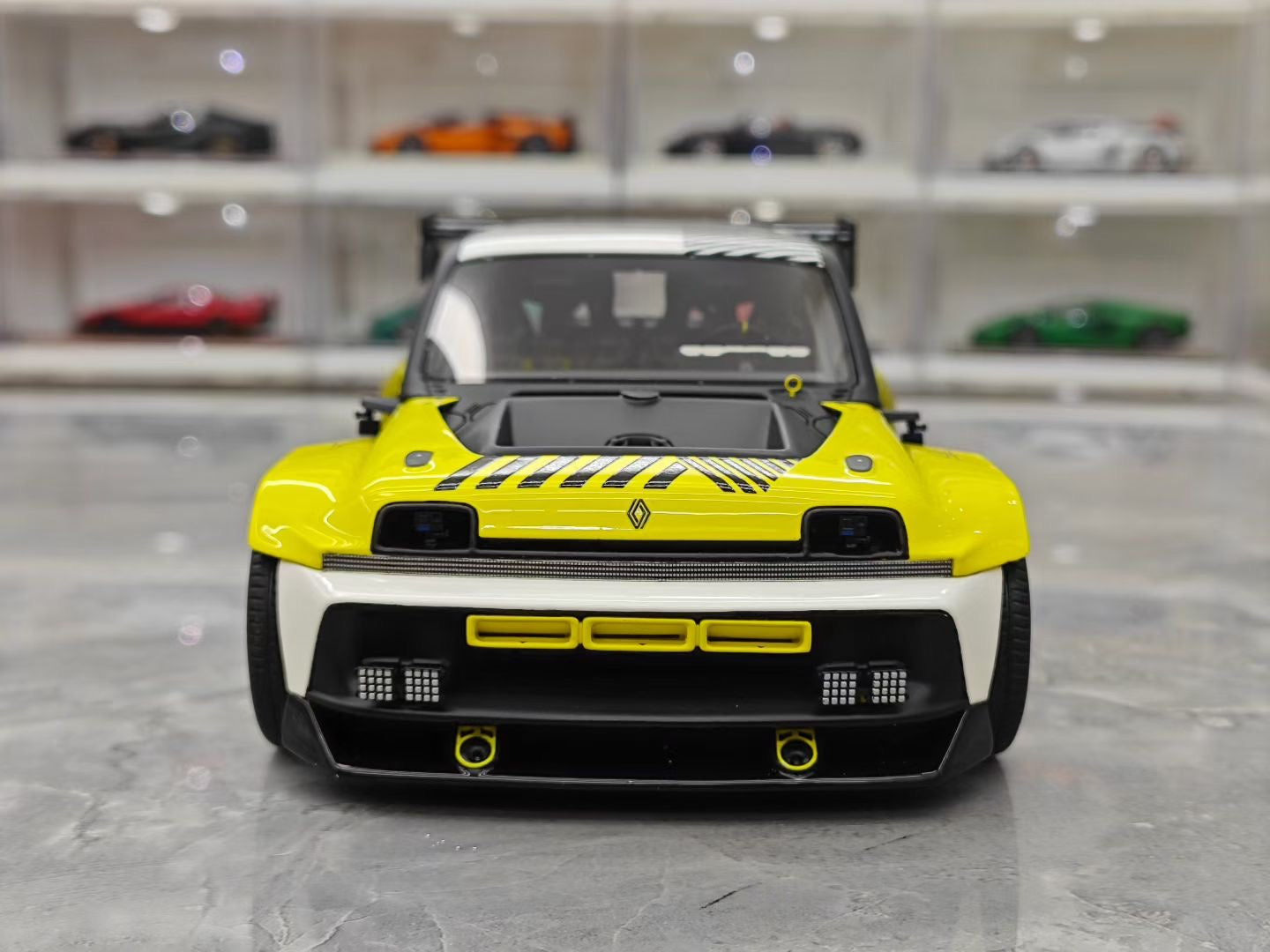 OTTO 1/18 Reynolds 5 TURBO 3E Resin