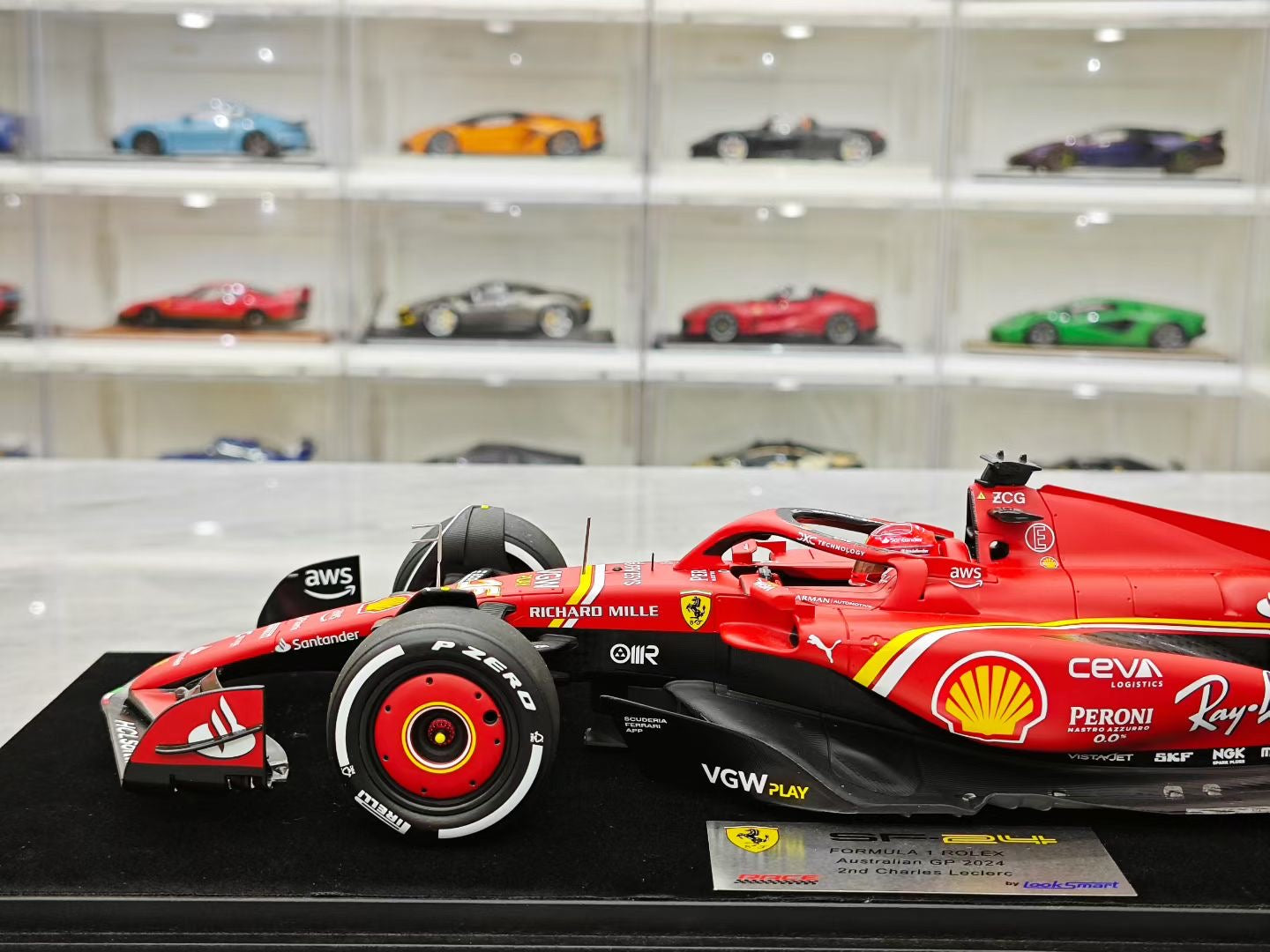 Looksmart 1/18 2024 Australian Grand Prix SF24 Leclerc F1