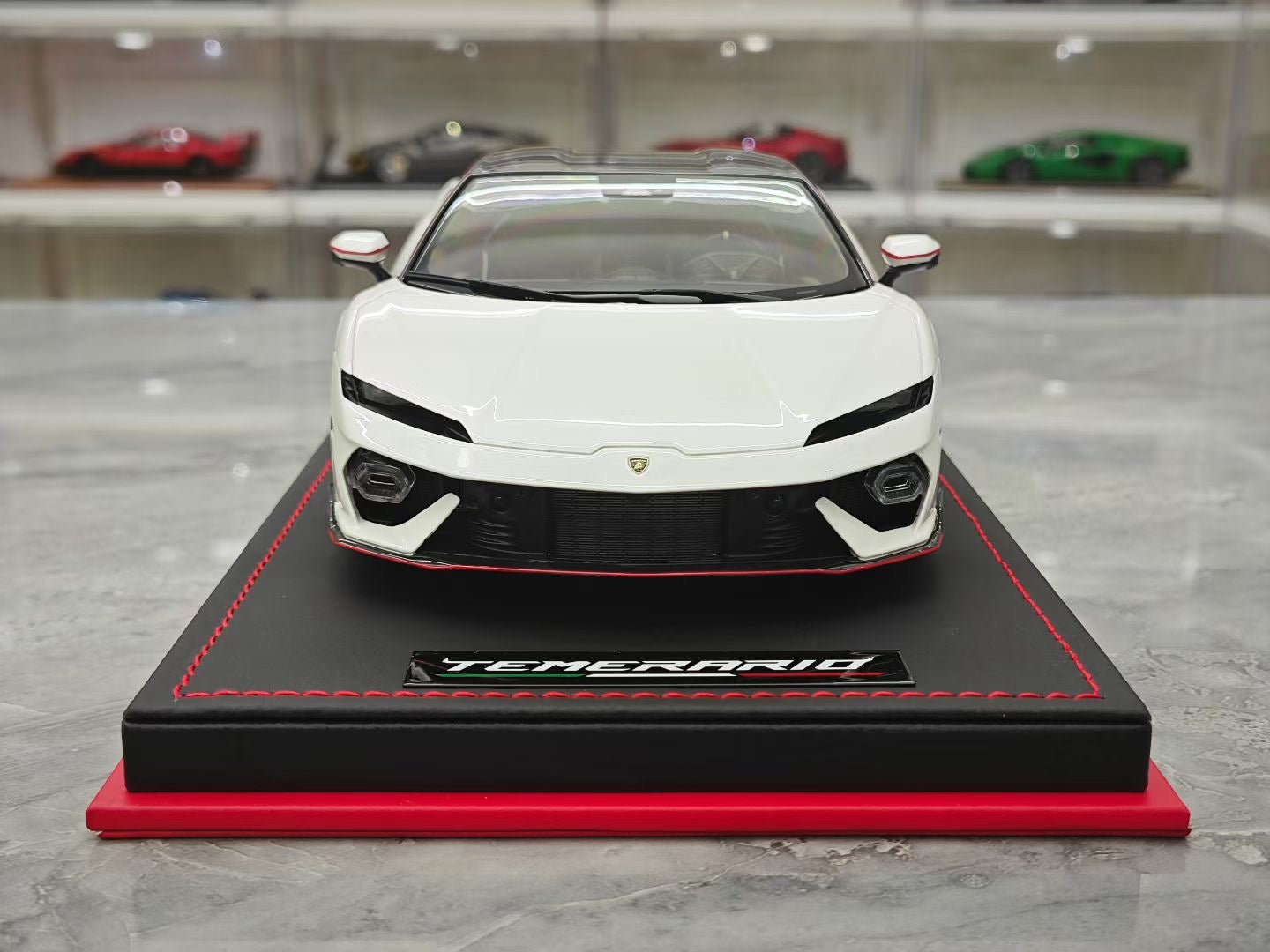 MR 1/18 Lamborghini New Temerario AP