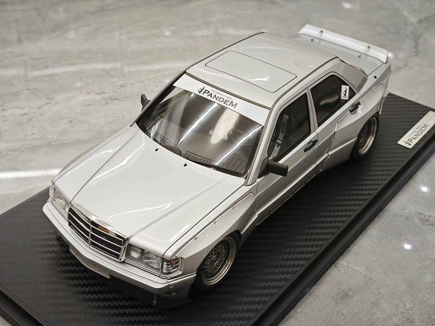 IG 1/18 Mercedes Pandem 190 JDM