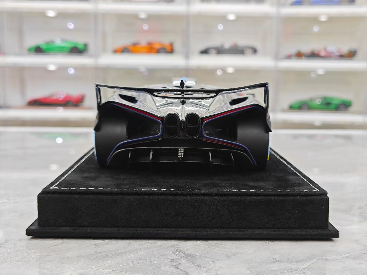 HH Model 1/18 Bugatti Bolide Fireball