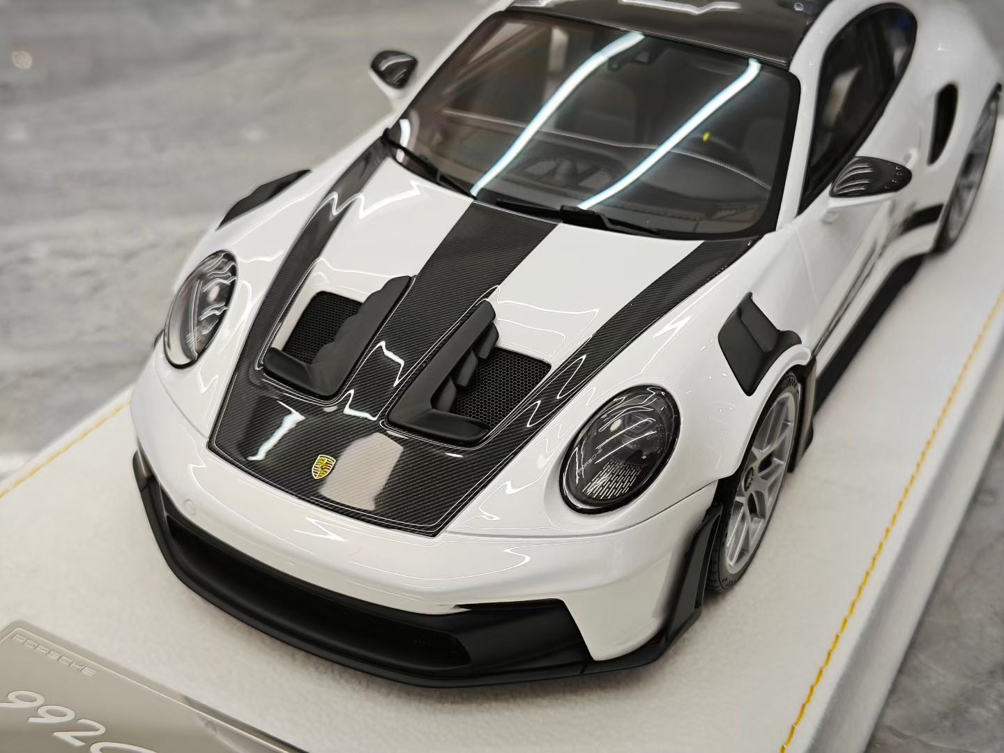 HH Model 1/18 Porsche 992.1 GT3 RS