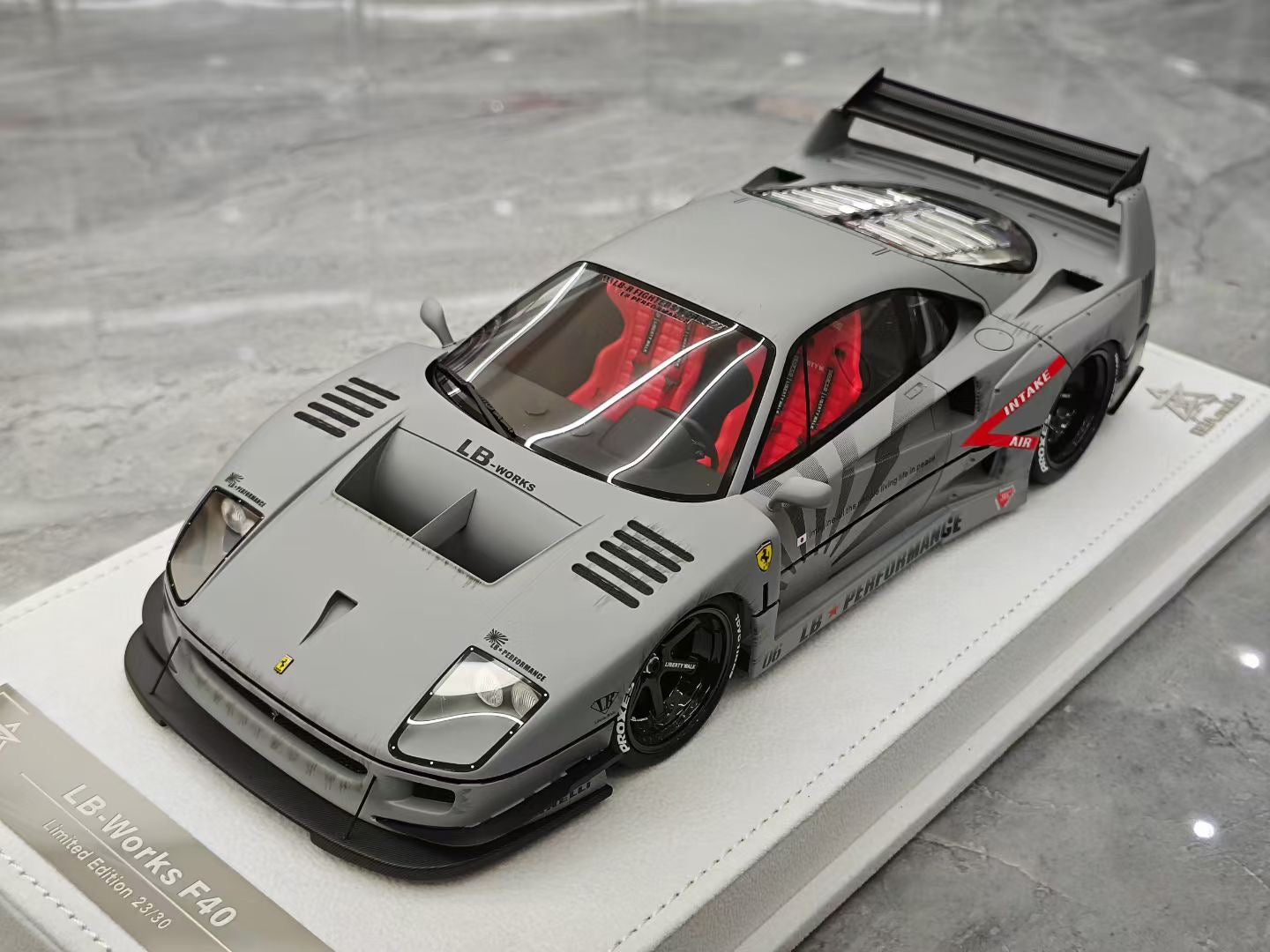BBA Model 1/18 F40 LB widebody modification