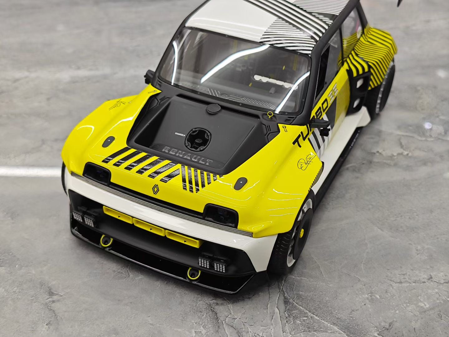 OTTO 1/18 Reynolds 5 TURBO 3E Resin