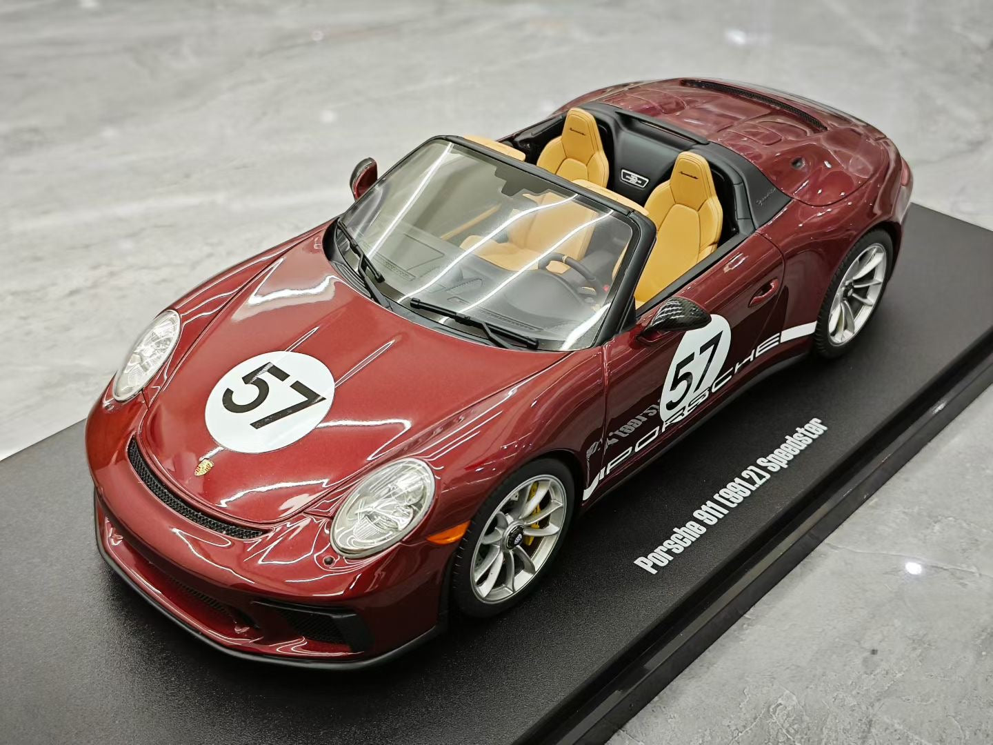 GT Spirit 1/18 Porsche 911 991.2