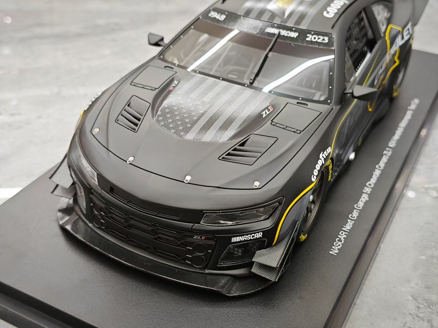 Topspeed 1/18 Chevrolet Camaro ZL1 model
