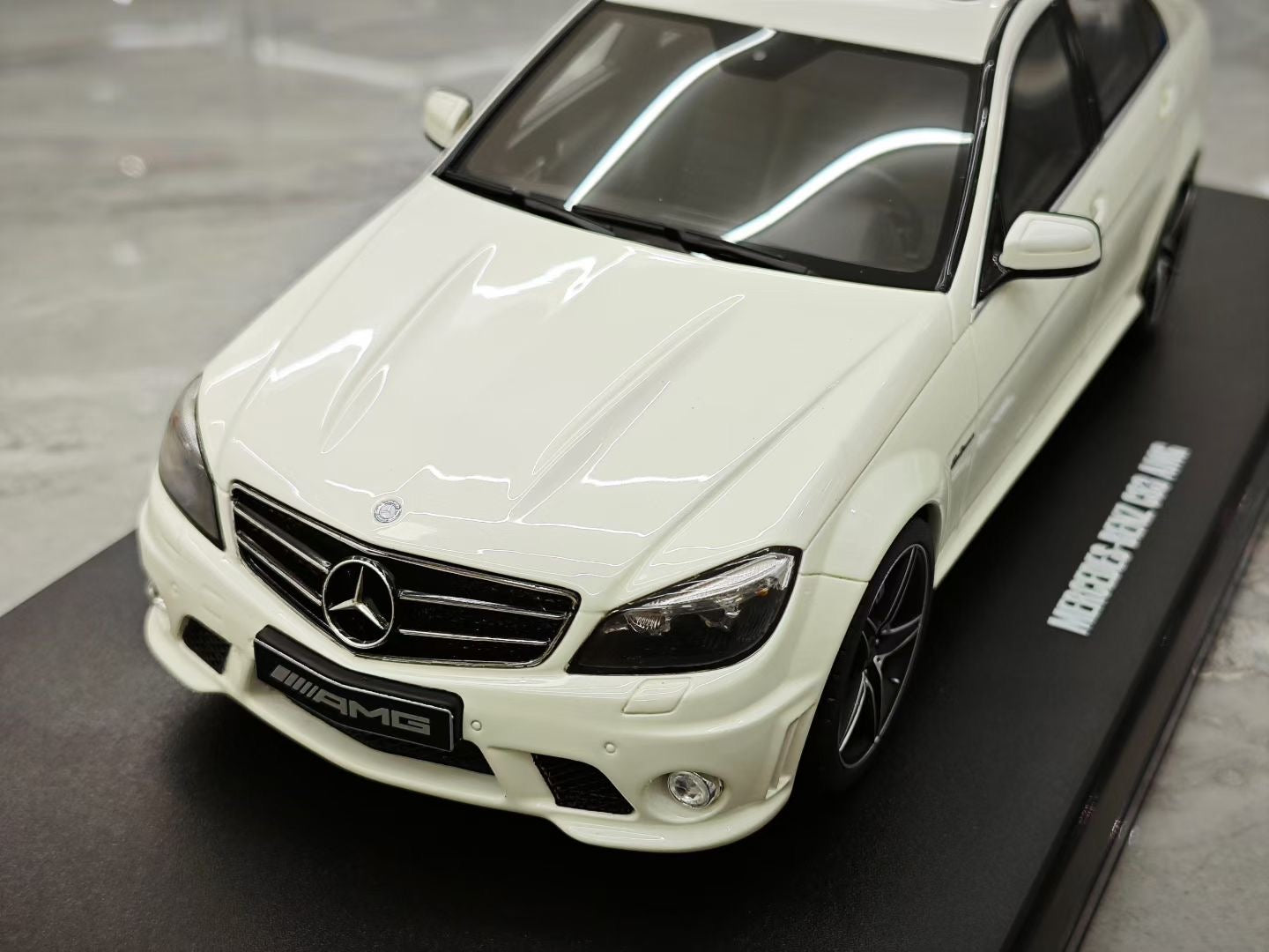 GT Spirit 1/18 2007 Mercedes-Benz C63 AMG