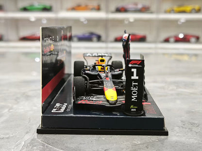 Minichamps 2025 Italian GP (Monza) Red Bull RB21 – Max Verstappen – F1 Special Edition 1:43