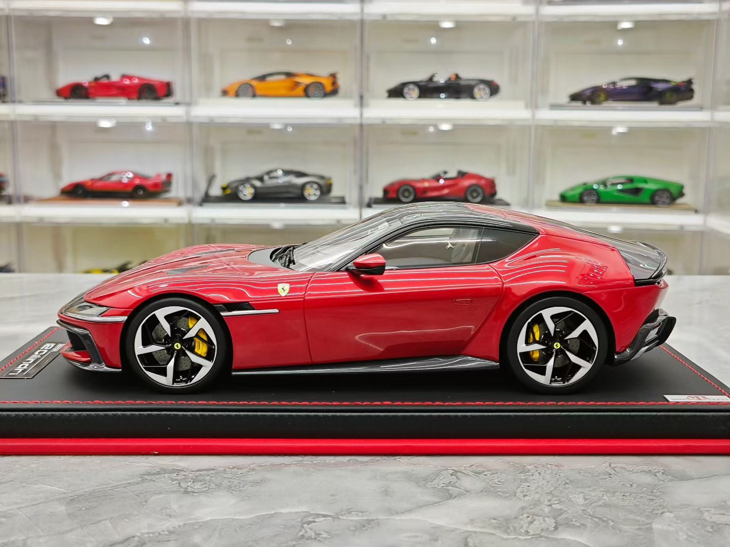 MR 1/18 Ferrari 12 Cilindri Ferrari Hardtop