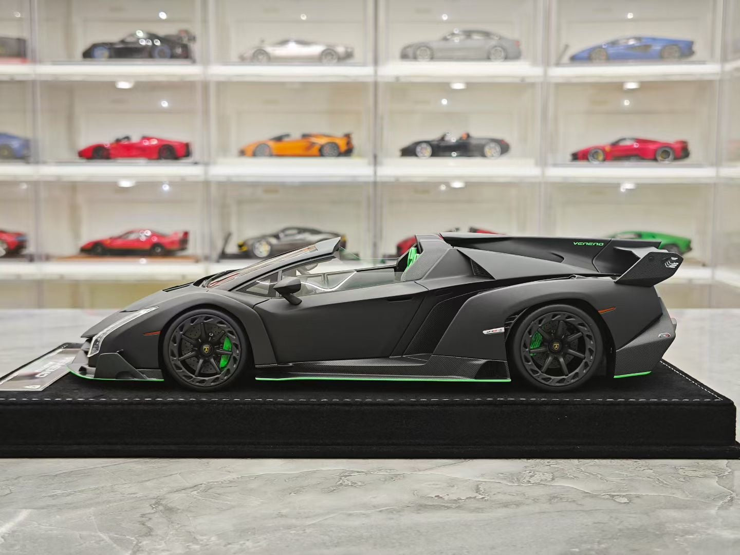 HH Model 1/18 Lamborghini Veneno Roadster
