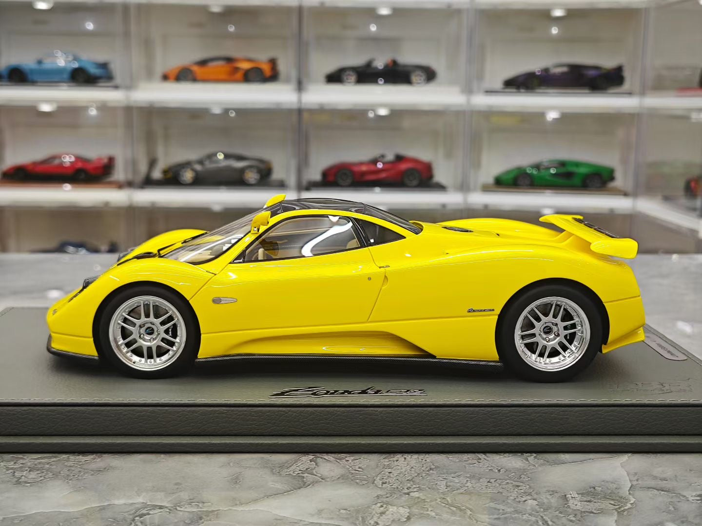 BBR 1/18 Pagani Zonda C12