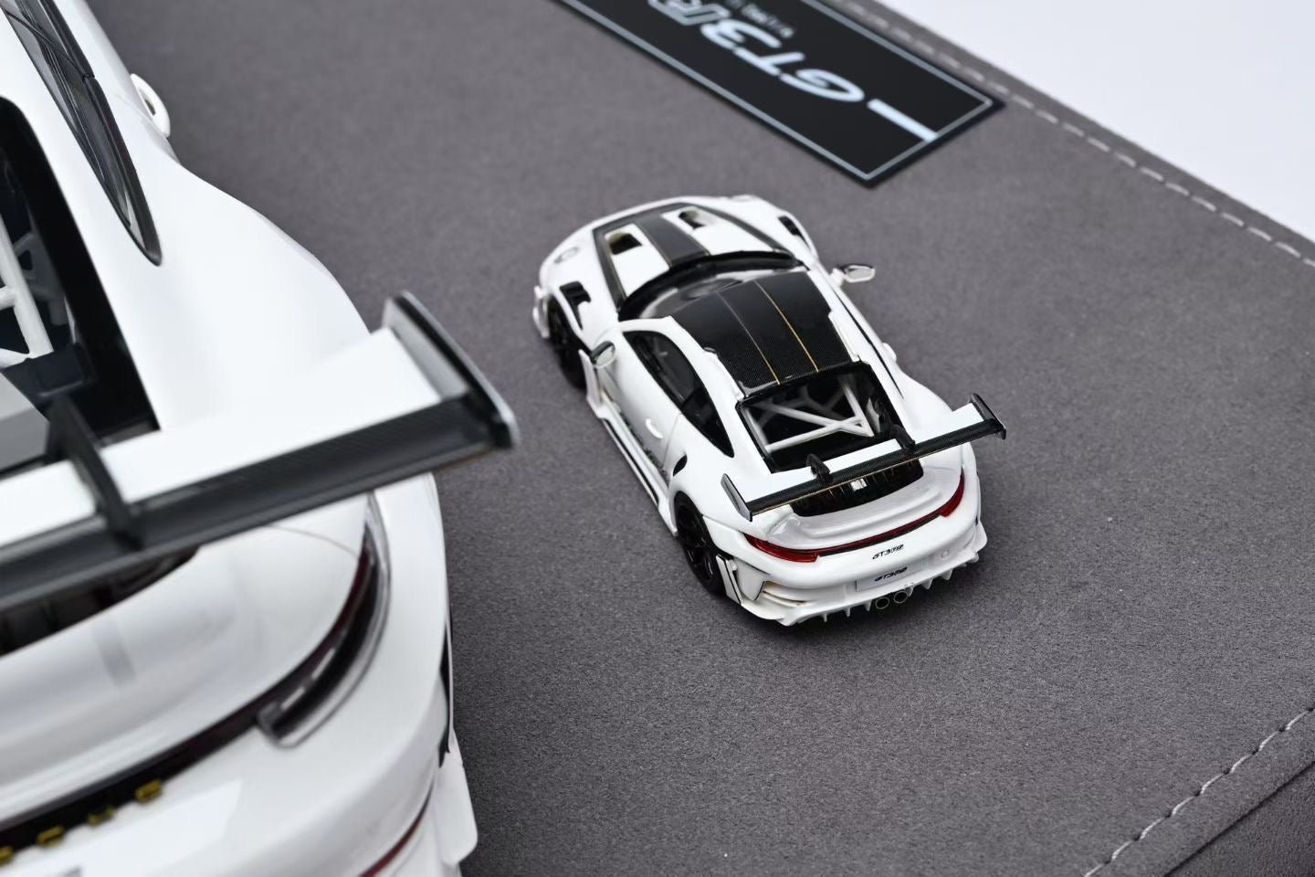 T & P's high-end resin Porsche 911 GT3 RS Sonderwunsch, now in stock in 1/18 and 1/64 scales.